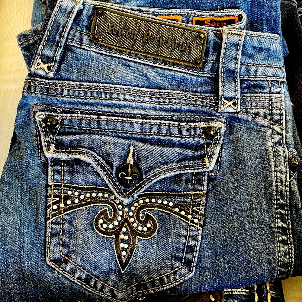 Rock Revival Jeans - Picture 1 of 1